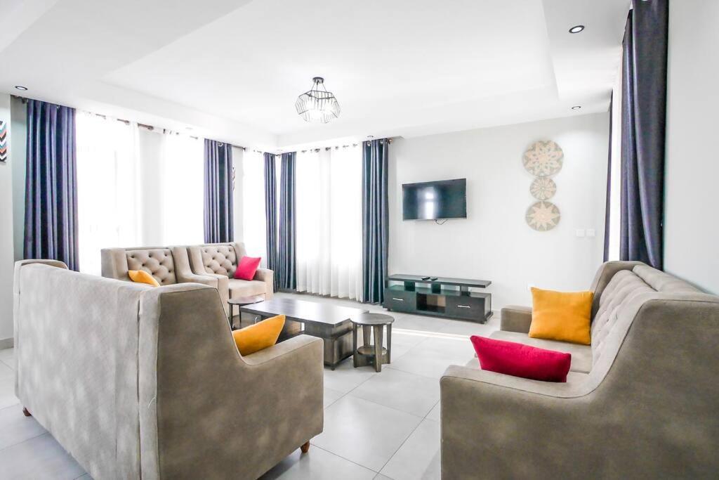 Ultra Modern Apartment In Nyarutarama Кигали Екстериор снимка
